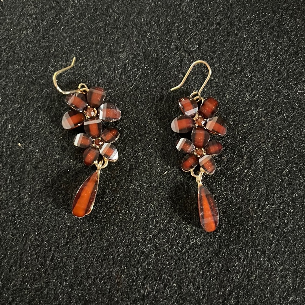 Brown flower earrings